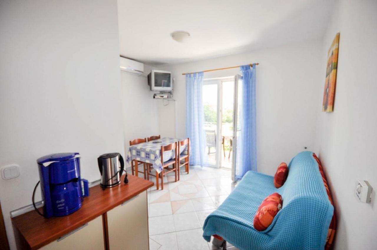 Ana M Apartments Novigrad Istria Buitenkant foto