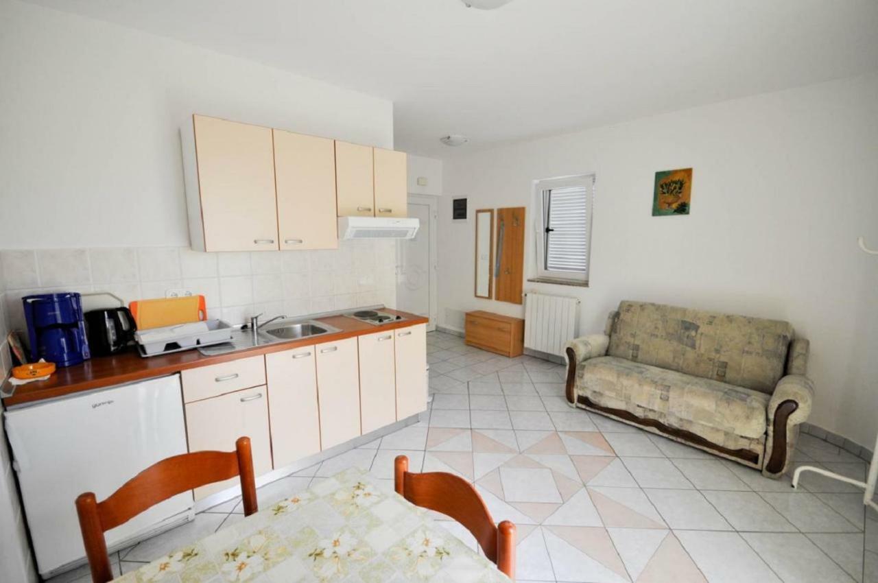 Ana M Apartments Novigrad Istria Buitenkant foto