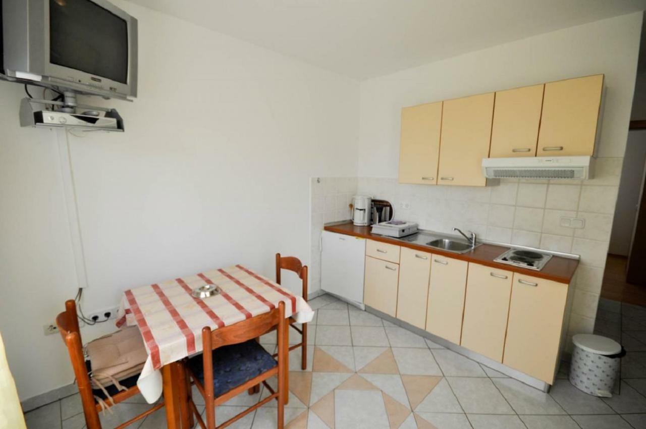 Ana M Apartments Novigrad Istria Buitenkant foto