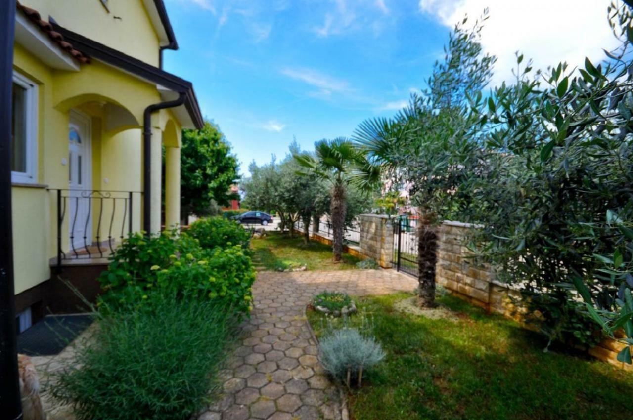 Ana M Apartments Novigrad Istria Buitenkant foto