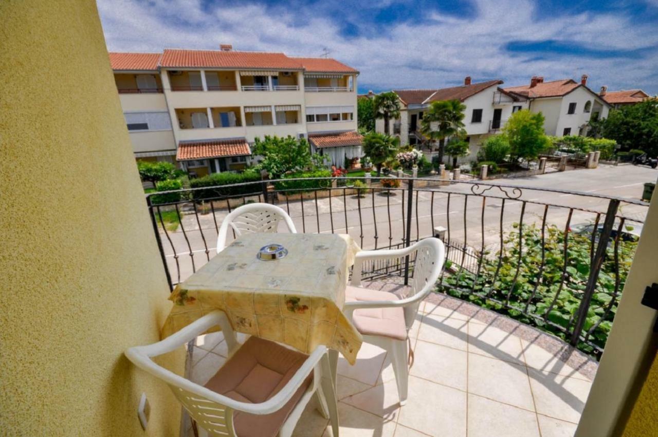 Ana M Apartments Novigrad Istria Buitenkant foto